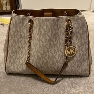 Michael Kors bag